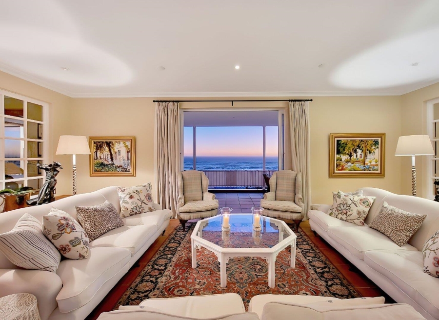 6 Bedroom Property for Sale in Bloubergstrand Western Cape